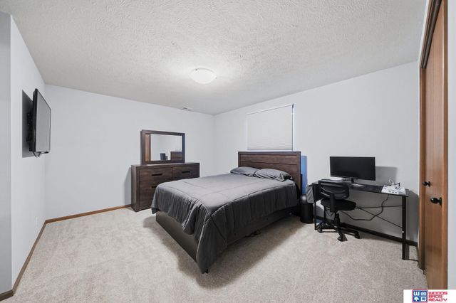 8901 Kinzie Street, Lincoln, NE 68507