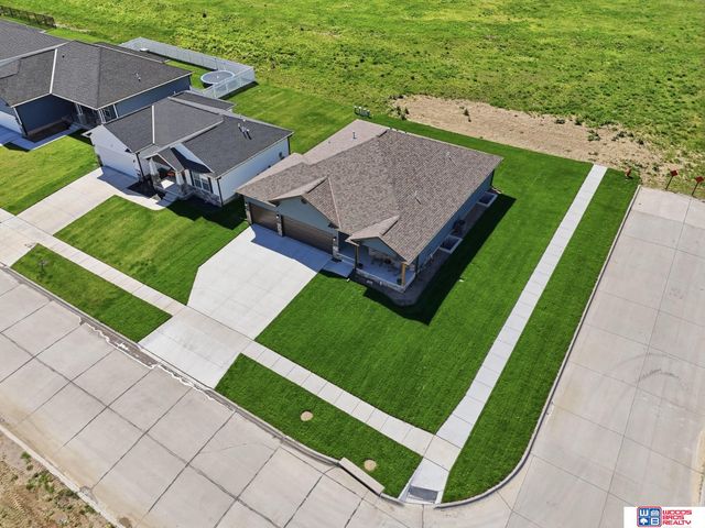8901 Kinzie Street, Lincoln, NE 68507