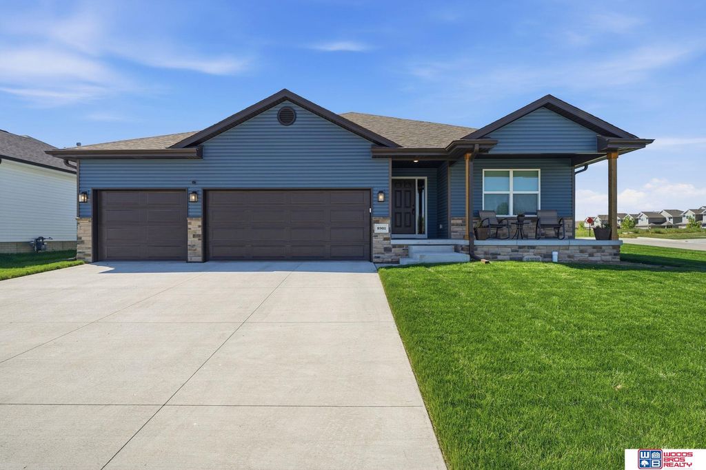 8901 Kinzie Street, Lincoln, NE 68507