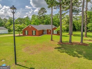 247 Willow Lake Drive, Leesburg, GA 31763