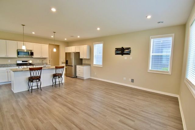 9923 Bluebird Street NW, Coon Rapids, MN 55433