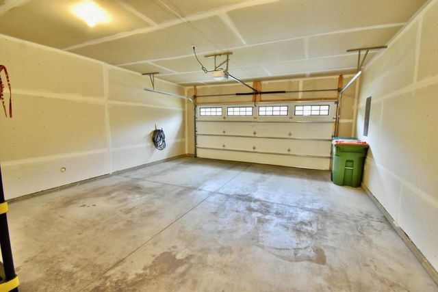9923 Bluebird Street NW, Coon Rapids, MN 55433