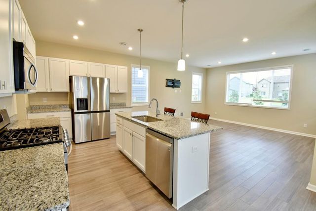 9923 Bluebird Street NW, Coon Rapids, MN 55433