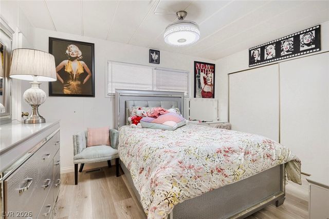 5107 Royal Avenue 235, Las Vegas, NV 89103