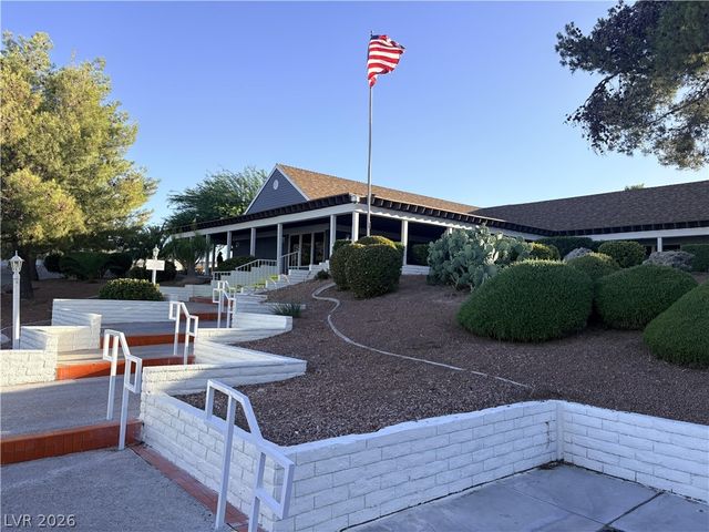 5107 Royal Avenue 235, Las Vegas, NV 89103