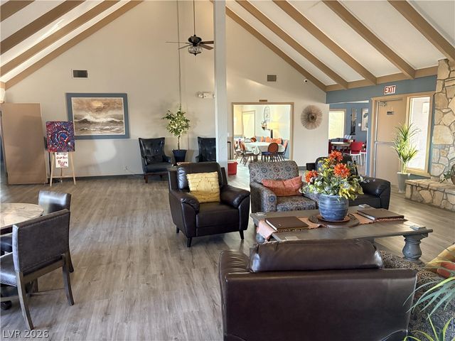 5107 Royal Avenue 235, Las Vegas, NV 89103