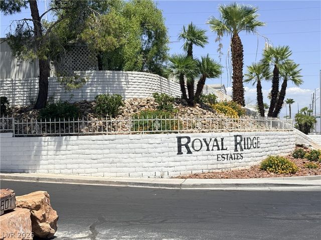5107 Royal Avenue 235, Las Vegas, NV 89103