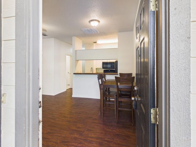 2905 Swisher ST 207, Austin, TX 78705