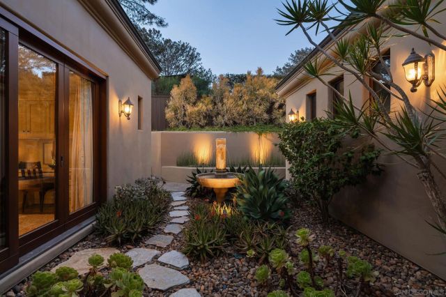 271 Ocean View Ave, Del Mar, CA 92014