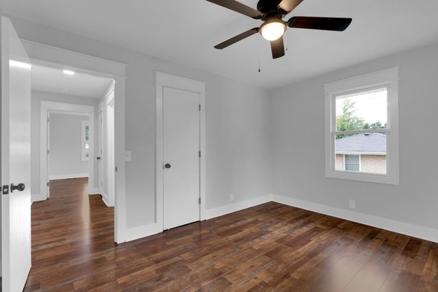 407 Dow Dr, Shelbyville, TN 37160