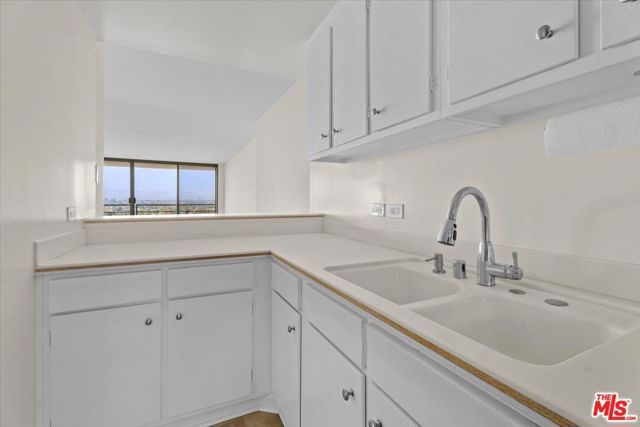 4265 Marina City Drive 909, Marina Del Rey, CA 90292