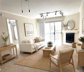 5540 Owensmouth Avenue 215, Woodland Hills, CA 91367