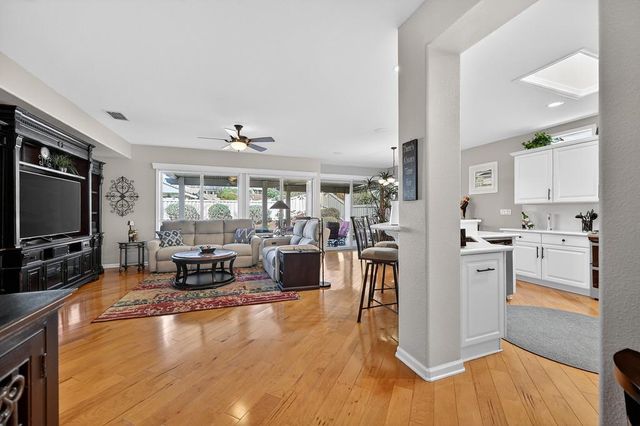 2241 Stepping Stone Ln, Lincoln, CA 95648