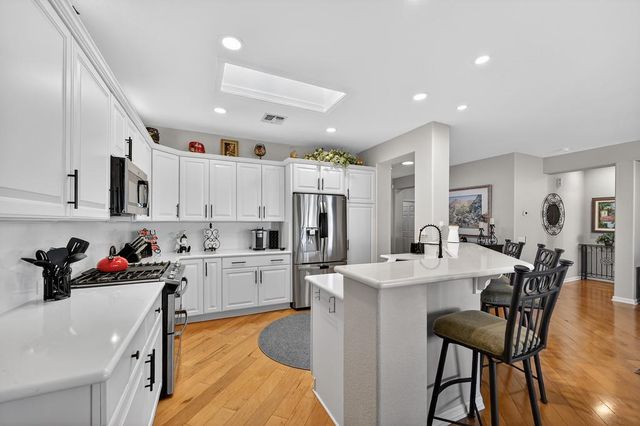 2241 Stepping Stone Ln, Lincoln, CA 95648