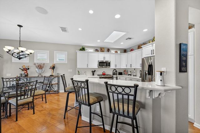 2241 Stepping Stone Ln, Lincoln, CA 95648