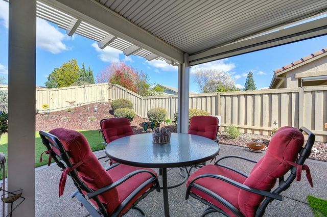 2241 Stepping Stone Ln, Lincoln, CA 95648