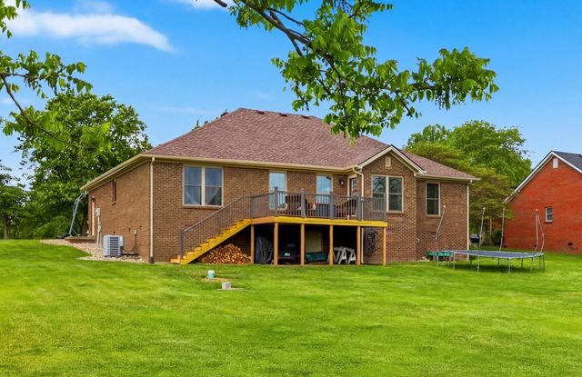416 Hunters Run Drive, Richmond, KY 40475