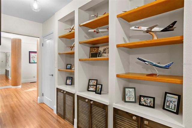 5101 W PLATT STREET, Tampa, FL 33609