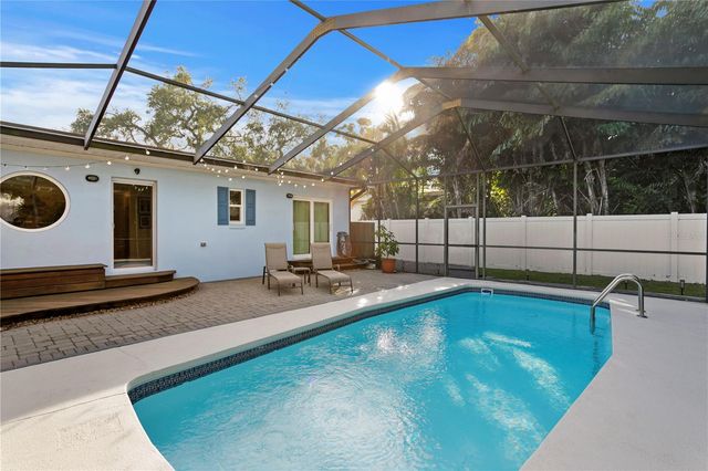 5101 W PLATT STREET, Tampa, FL 33609