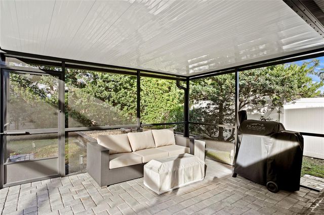 5101 W PLATT STREET, Tampa, FL 33609