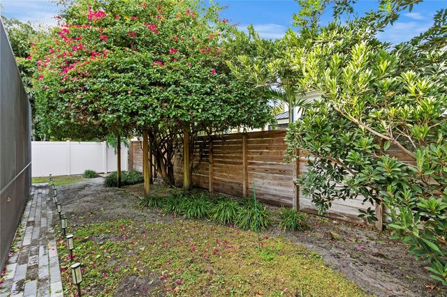 5101 W PLATT STREET, Tampa, FL 33609