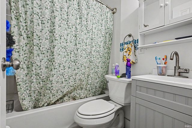 526 S 33rd Street, South Bend, IN 46615