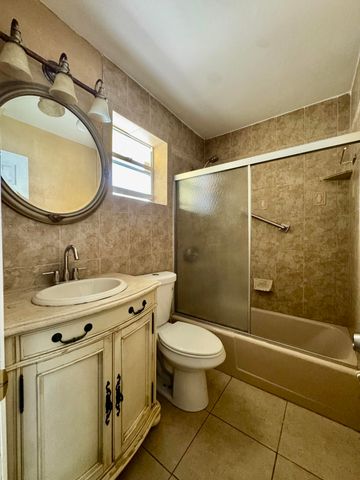 3941 NW 36th Terrace, Lauderdale Lakes, FL 33309