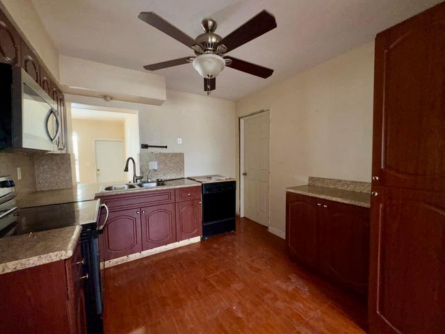 3941 NW 36th Terrace, Lauderdale Lakes, FL 33309