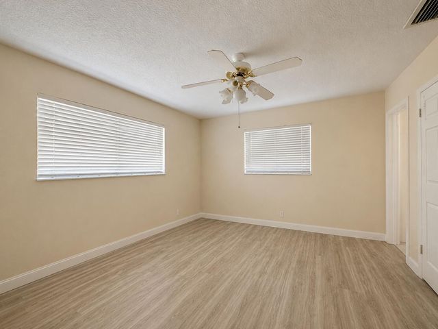 3941 NW 36th Terrace, Lauderdale Lakes, FL 33309