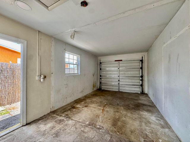 3941 NW 36th Terrace, Lauderdale Lakes, FL 33309