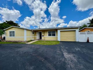3941 NW 36th Terrace, Lauderdale Lakes, FL 33309