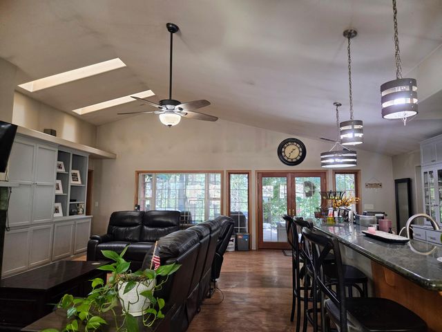 2940 Bear Creek Road, Weaverville, CA 96093