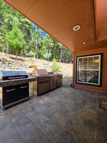 2940 Bear Creek Road, Weaverville, CA 96093