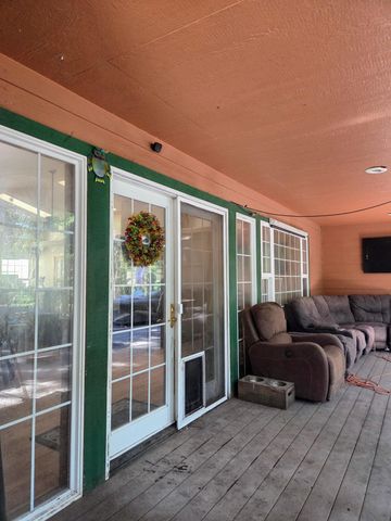 2940 Bear Creek Road, Weaverville, CA 96093