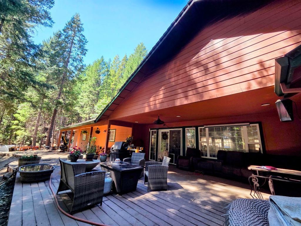 2940 Bear Creek Road, Weaverville, CA 96093