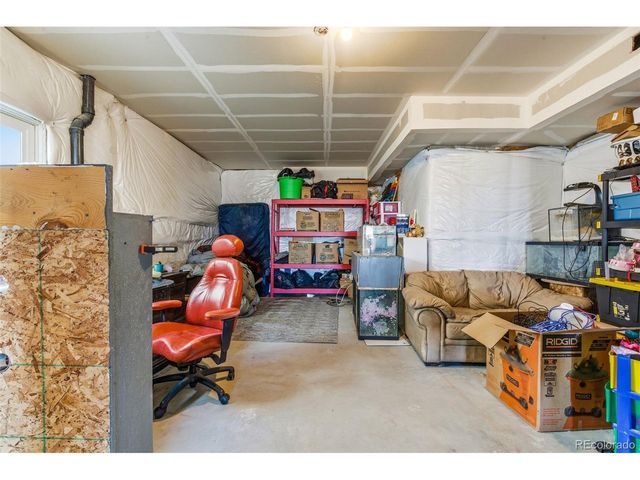 3322 Bella Luna Dr, Pueblo, CO 81001