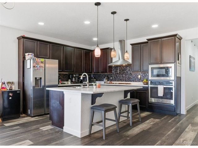 3322 Bella Luna Dr, Pueblo, CO 81001