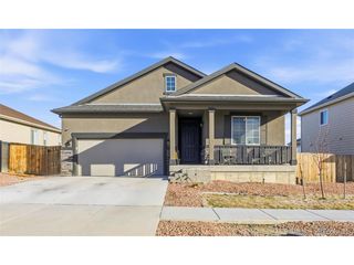 3322 Bella Luna Dr, Pueblo, CO 81001