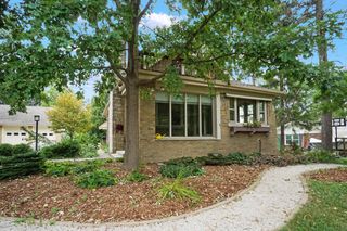 8221 N Cedarburg ROAD, Brown Deer, WI 53209