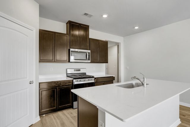 7452 Brady Ln, Antioch, TN 37013