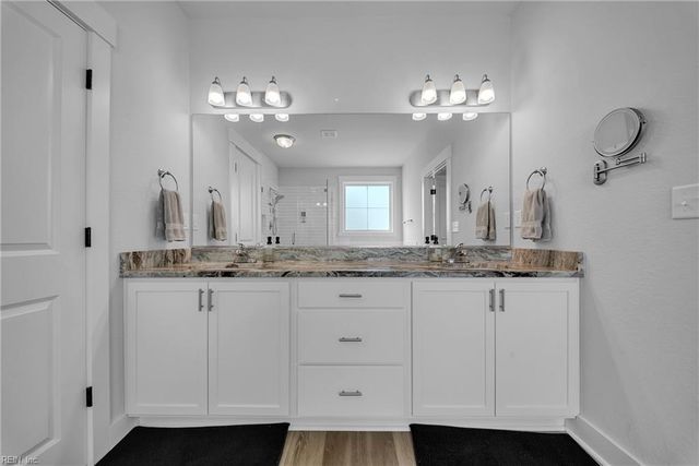 629 Hayes DR, Chesapeake, VA 23320