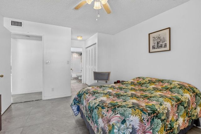 9110 Fairbanks Lane 5, Boca Raton, FL 33496