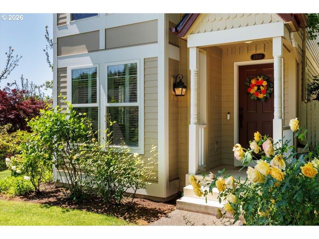 2303 Nw STIMPSON Ln, Portland, OR 97229