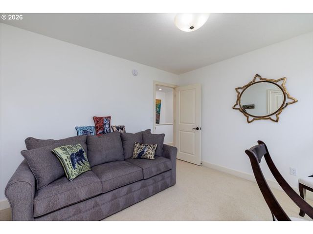 2303 Nw STIMPSON Ln, Portland, OR 97229