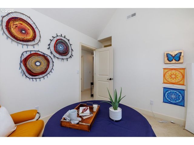 2303 Nw STIMPSON Ln, Portland, OR 97229