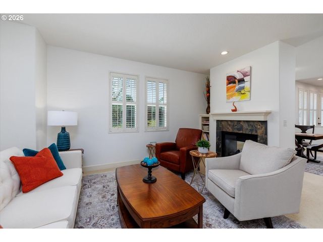 2303 Nw STIMPSON Ln, Portland, OR 97229