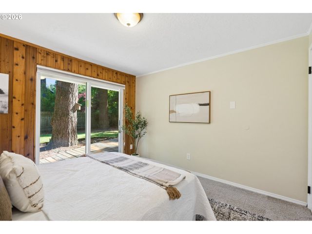 5253 TIMBERGROVE St, Lake Oswego, OR 97035