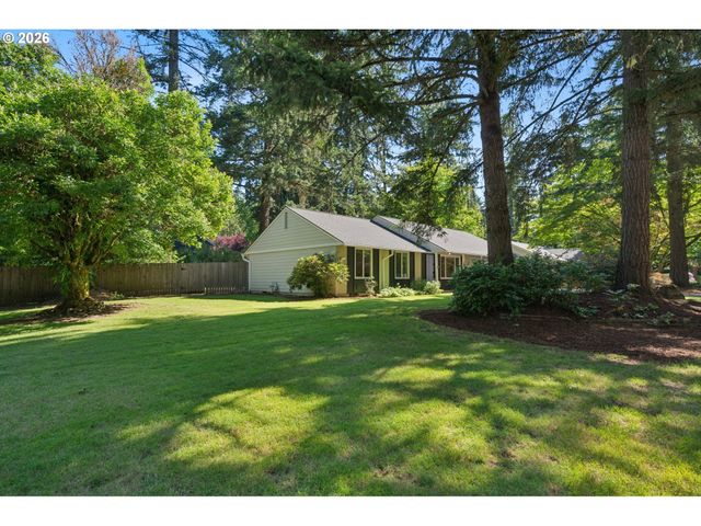 5253 TIMBERGROVE St, Lake Oswego, OR 97035