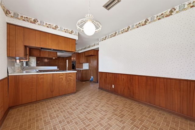 1215 Easy Street, Rosenberg, TX 77471