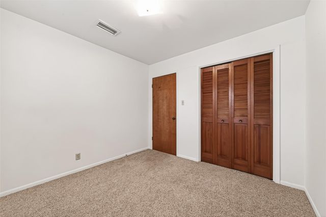 1215 Easy Street, Rosenberg, TX 77471